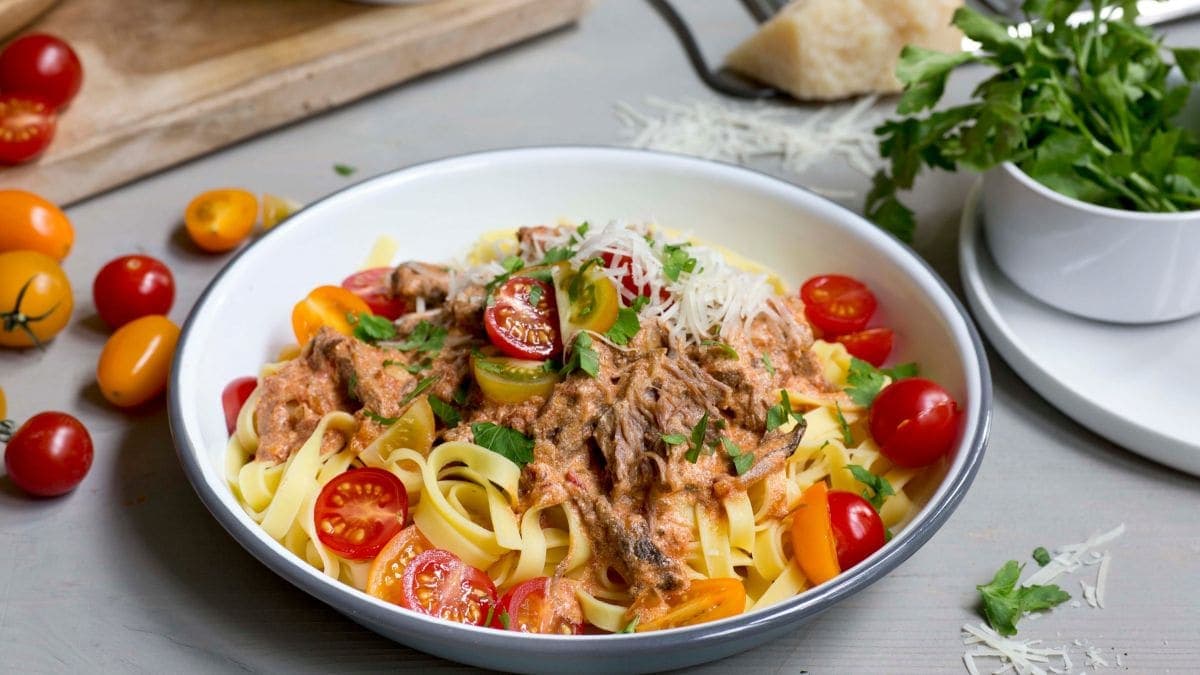 Oksehaleragu med hjemmelaget pasta