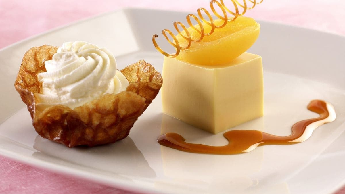 Karamellaprikos med karamellkurv