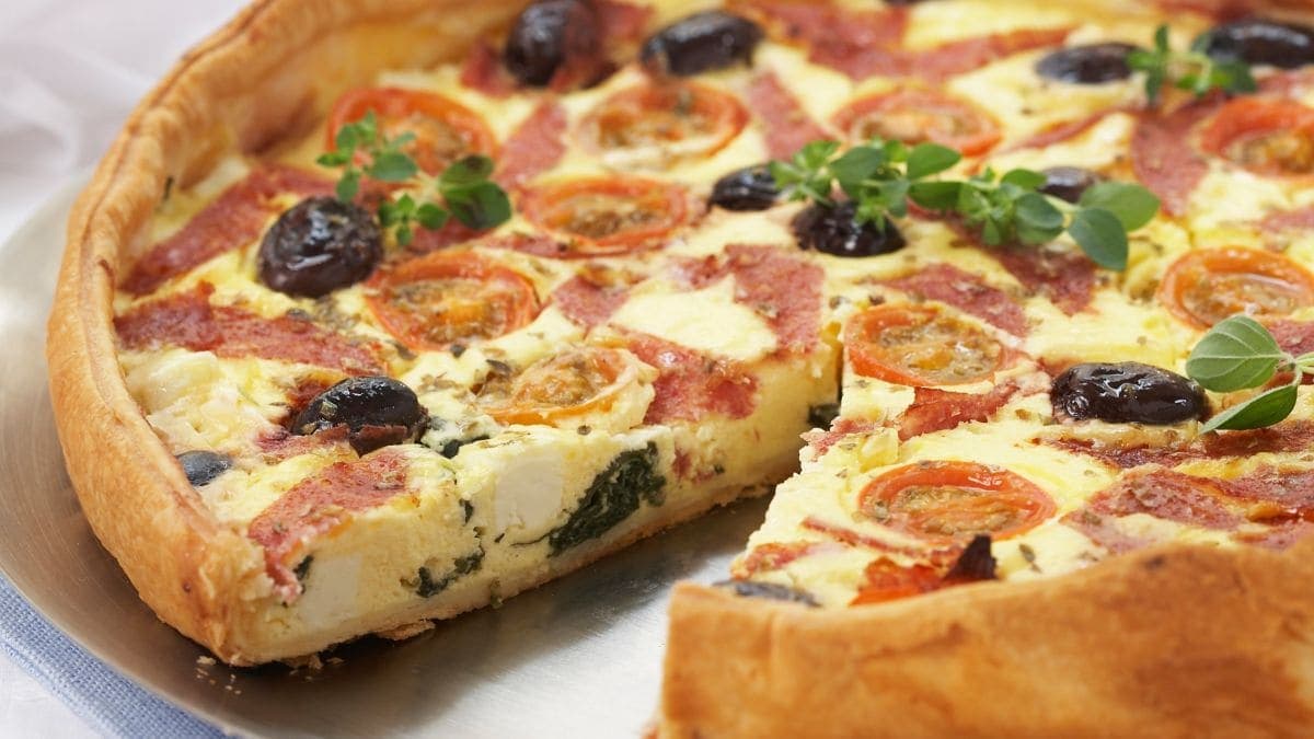 Salami- og fetaostpai