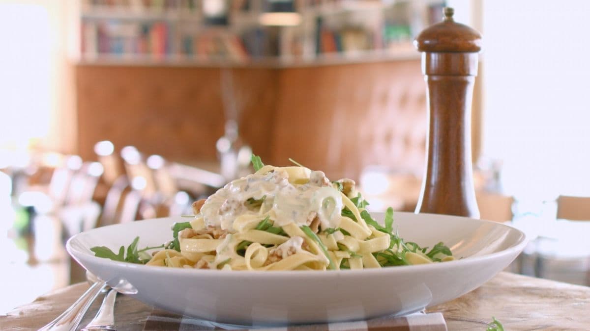 Tagliatelle med blåmuggostsaus