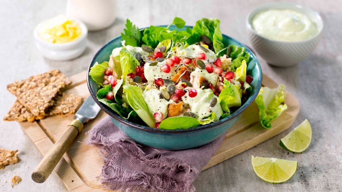 Kyllingsalat med quinoa og avokado