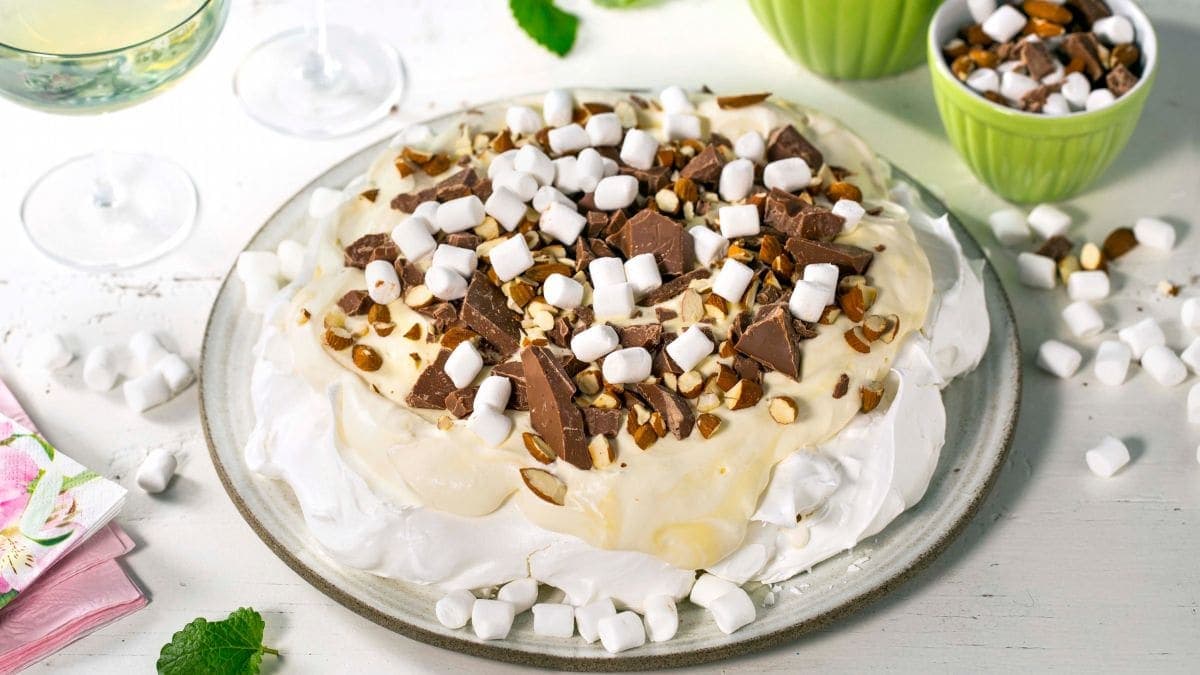 Next ImageRocky Road Pavlova