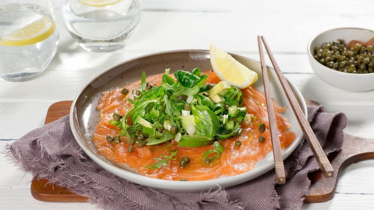Crudo med laks og avokado