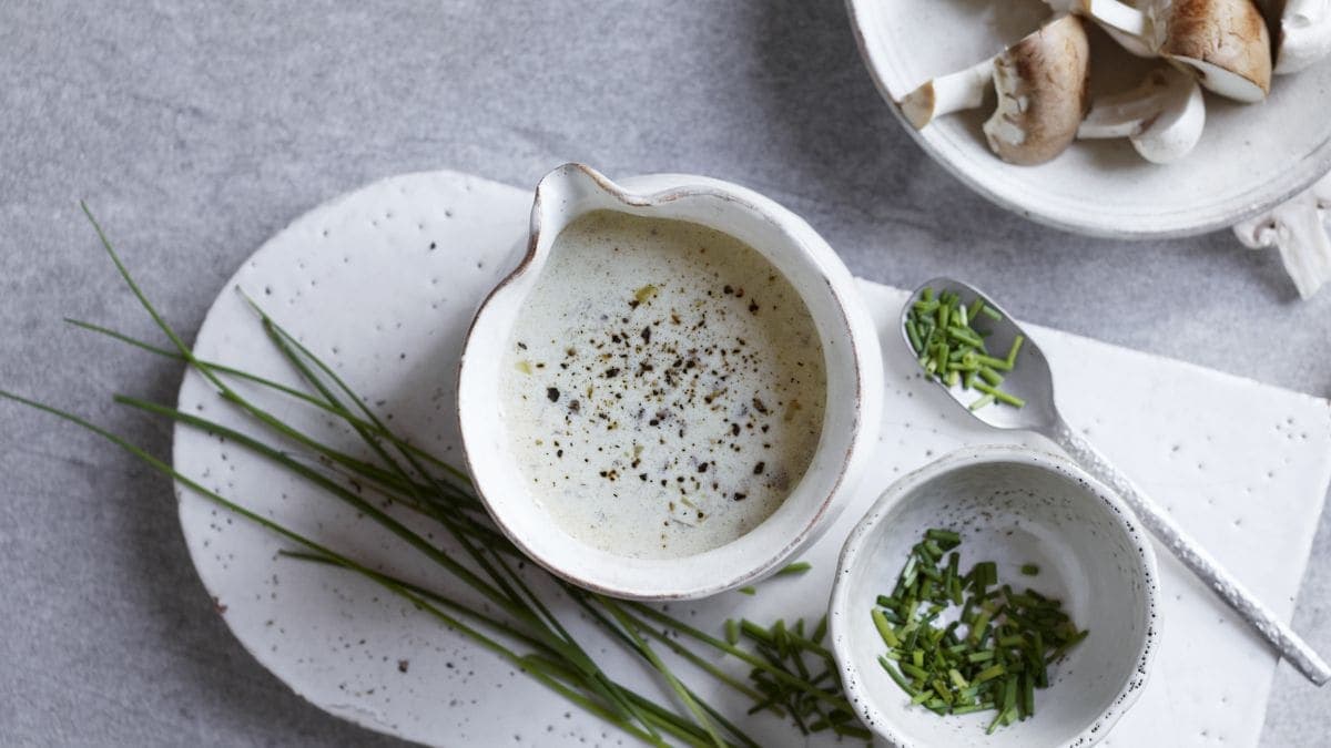 Chevresaus med geitemelk og sopp