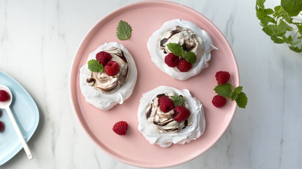 Pavlova med sjokoladekrem