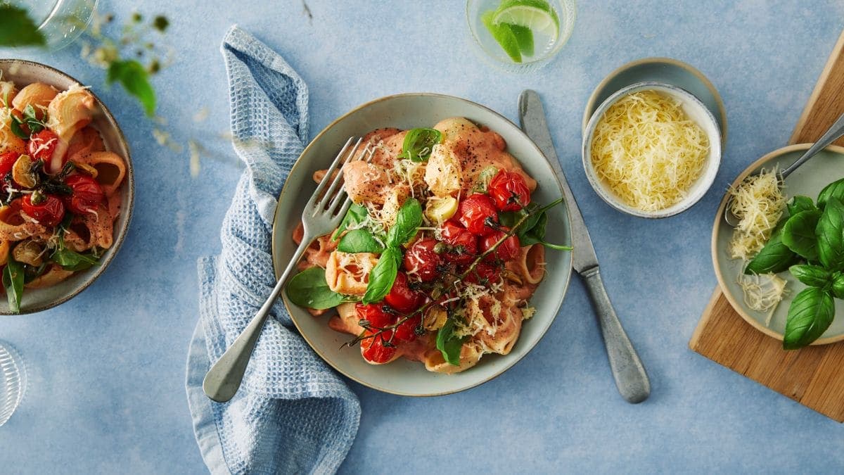 Next ImagePasta med proteinrik tomatsaus