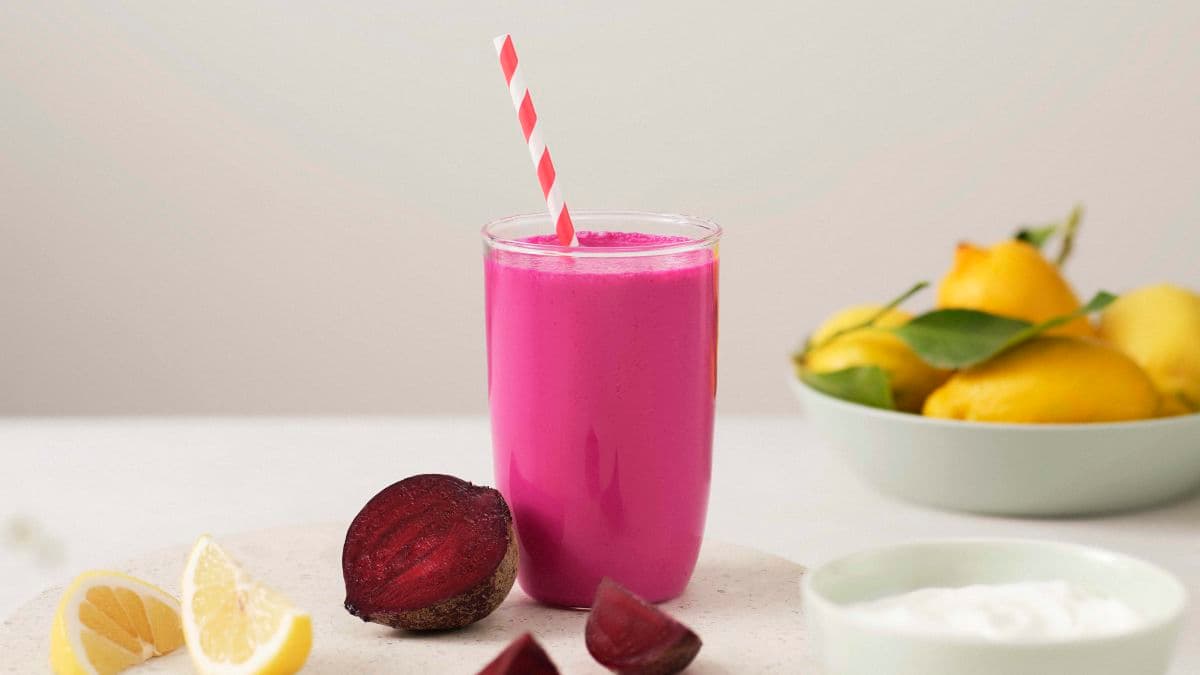 Rødbetsmoothie med gresk type yoghurt