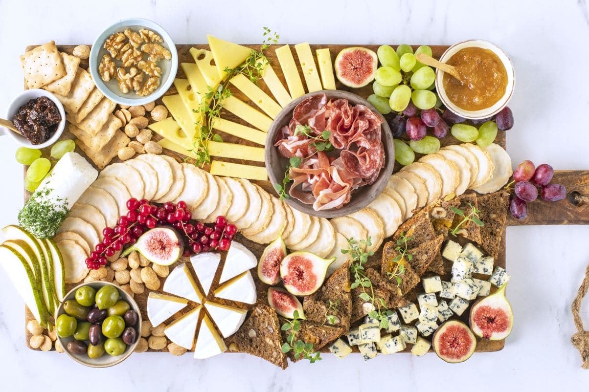 Bugnende ostebrett | ostefat