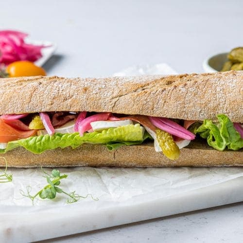 Bagett med brie og spekeskinke