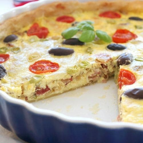 Pai med bacon og oliven