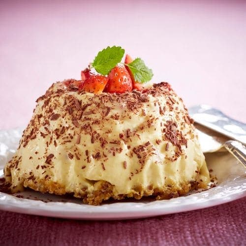 Isostekake med jordbær