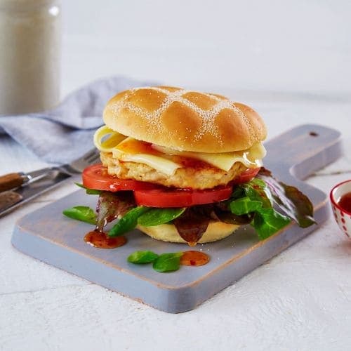 Kyllingburger med salat