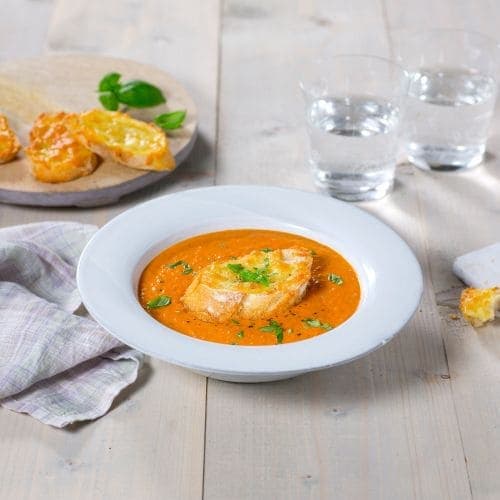 Tomatsuppe med ostetoast