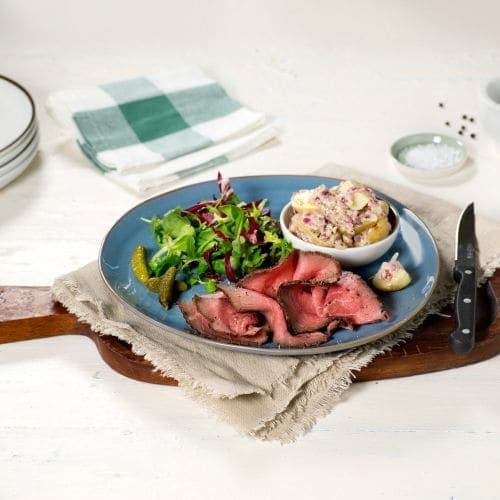 Kremet potetsalat med roastbeef