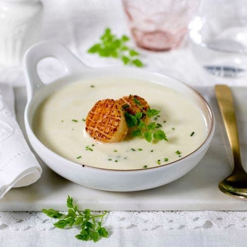 Jordskokksuppe med kamskjell