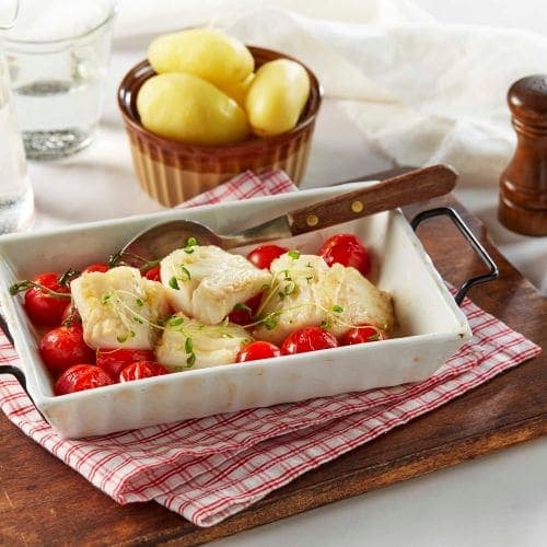 Fisk med ovnsbakte tomater