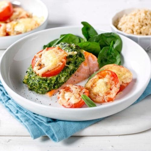 Ovnsbakt laks med tomat og spinat