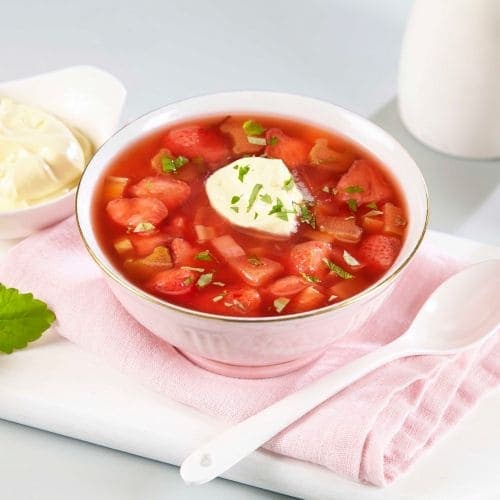 Fruktsuppe med mousse av vaniljekesam