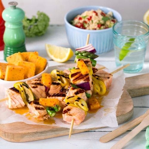 Grillet laks med sitron og kryddersmør