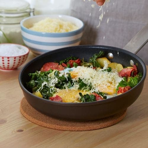 Egg - og grønnkålpanne med Norvegia