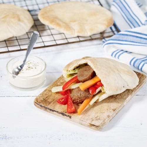 Kjøttboller i pitabrød