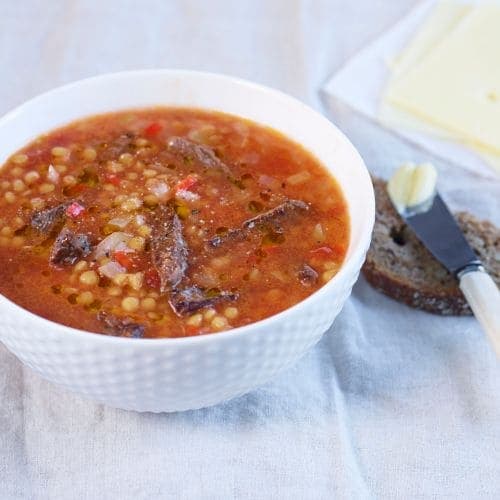 Linsesuppe med strimlet kjøtt