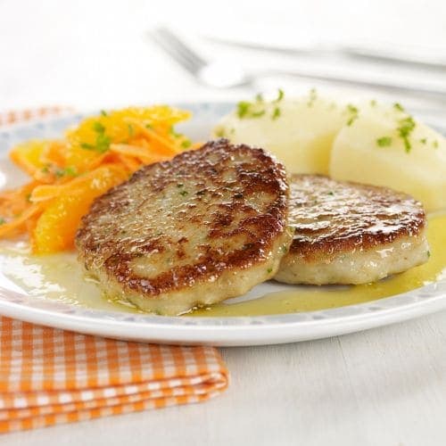 Hjemmelagde fiskekaker med «appelsinrøtter»