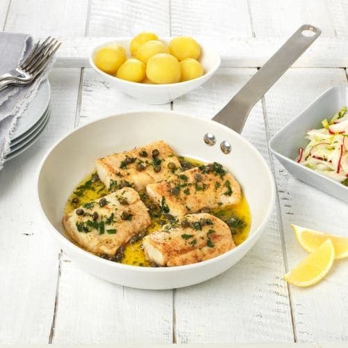 Pannestekt torskefilet med kapers- og persillesmør