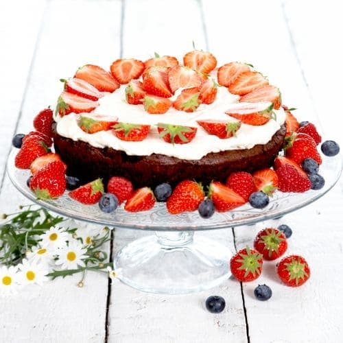 Fransk sjokoladekake med jordbær