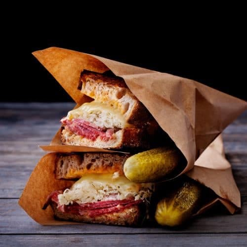 Reuben ostesmørbrød