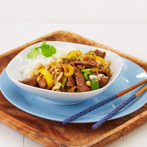 Rask wok med biff og cashewnøtter