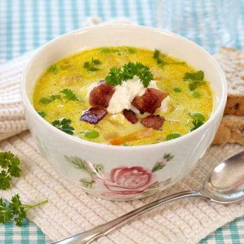 Kyllingsuppe med karri