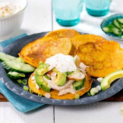 Indiske søtpotetpannekaker med kylling