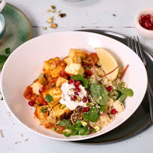 Paneer i spicy tomatsaus med couscous