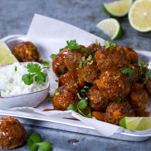 Koreanske kjøttboller med dippsaus