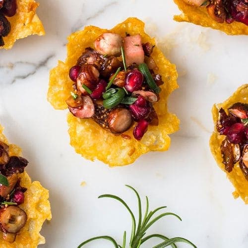 Parmesankurver med julesalsa