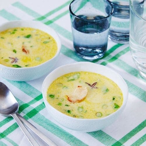 Kremet grønn karrisuppe