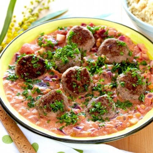 Kjøttboller med rød linseragu