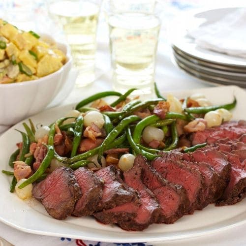 Roastbiff med smørstekte grønnsaker og potetsalat