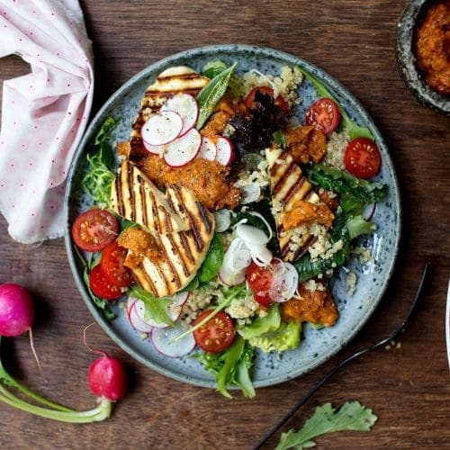 Quinoasalat med TINE® Grill & Stek