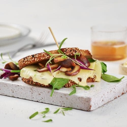 Jarlsberg® Lett-toast med aromasopp