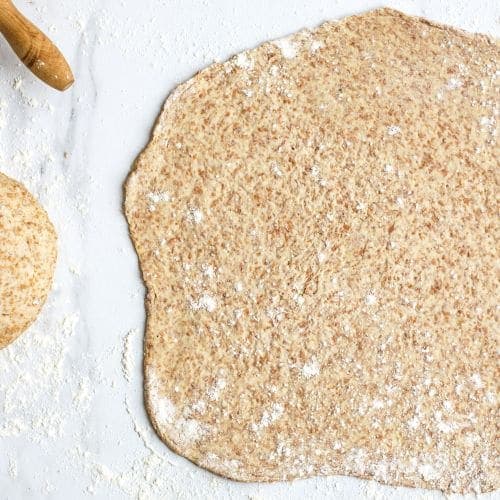 Hjemmelaget grov pizzabunn