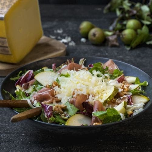 Salat med TINE® Norsk Alpeost