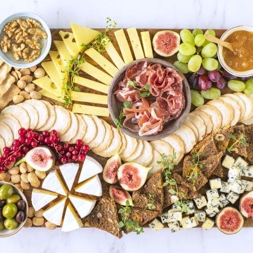 Bugnende ostebrett | ostefat