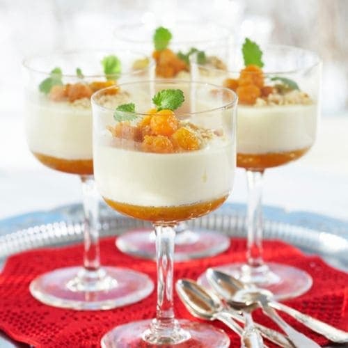 Vanilje panna cotta med multer