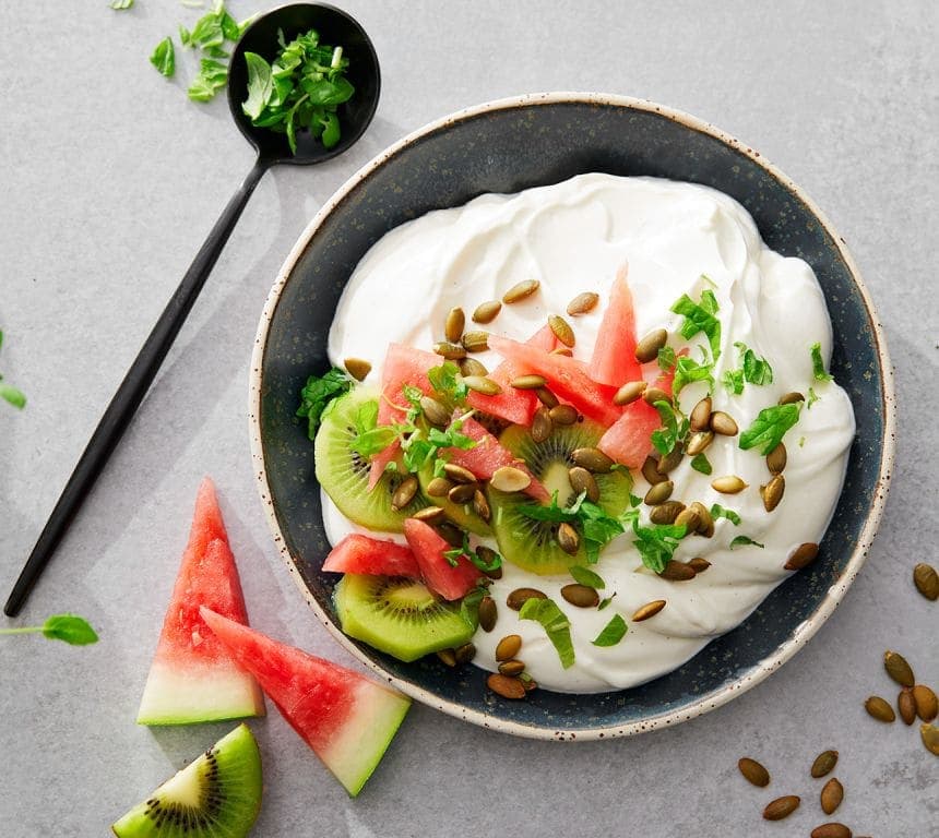 Vaniljekesam med vannmelon og kiwi