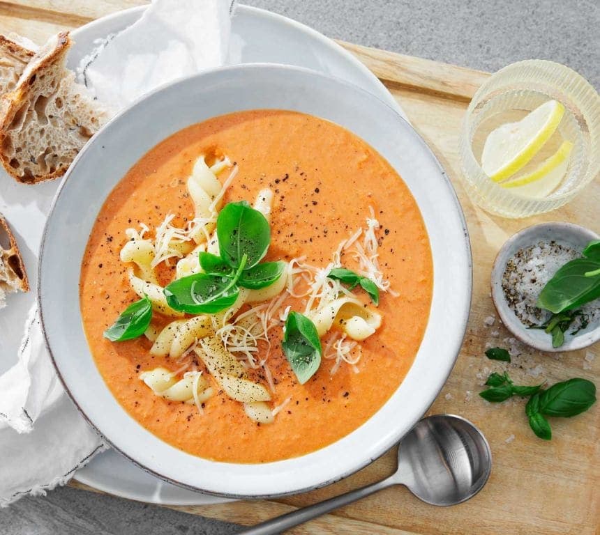 Tomatsuppe med pasta