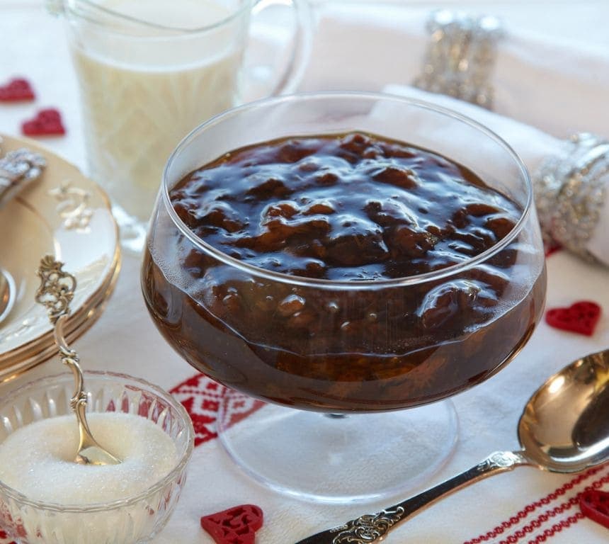 Sviskegrøt med fløtemelk