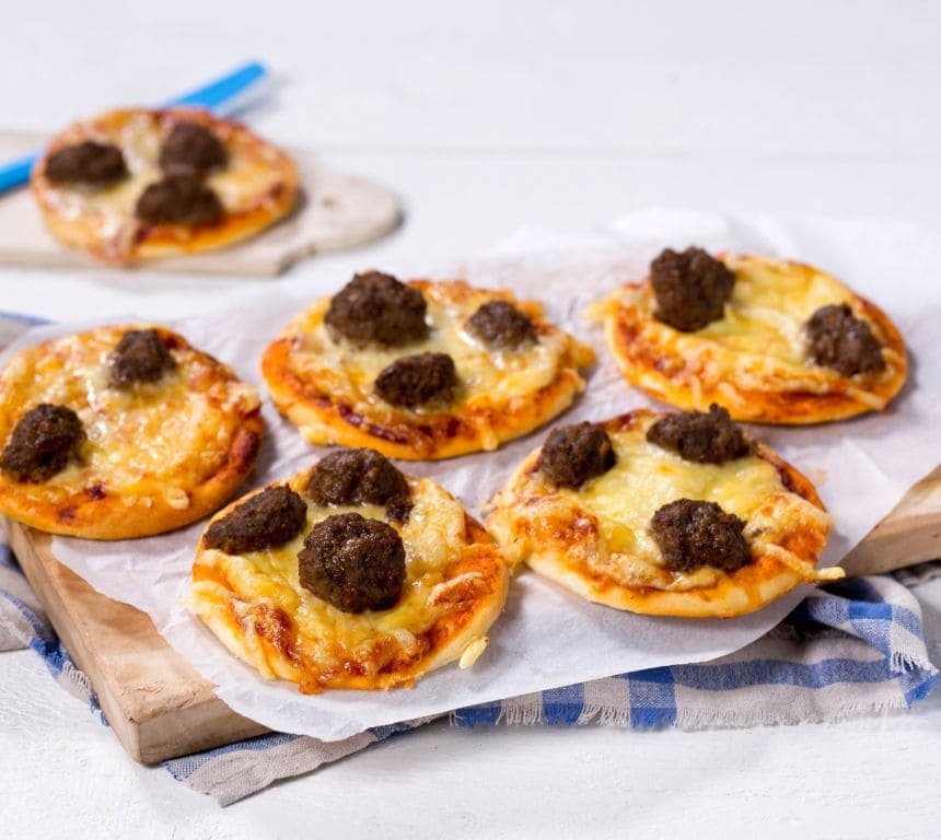 Minipizza med kjøttboller