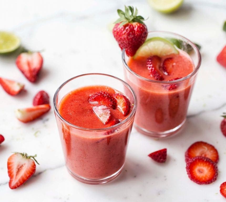 Frozen strawberry mocktail